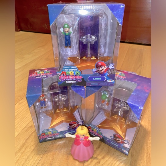 Nintendo Other - Super Mario Galaxy Movie–1.5” Figures w/Star Launcher Bundle Mario, Luigi, Yoshi